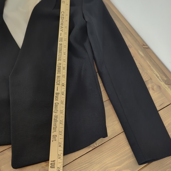Aritzia Babaton Black Keith Blazer - Picture 10 of 12